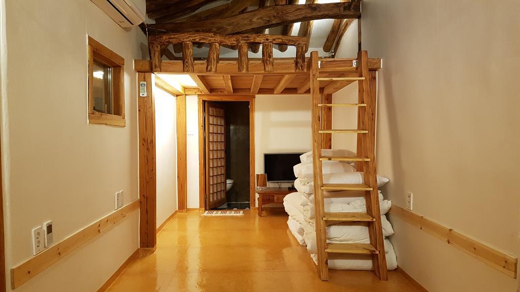 Ohnewwall Guesthouse Чонджу Екстер'єр фото