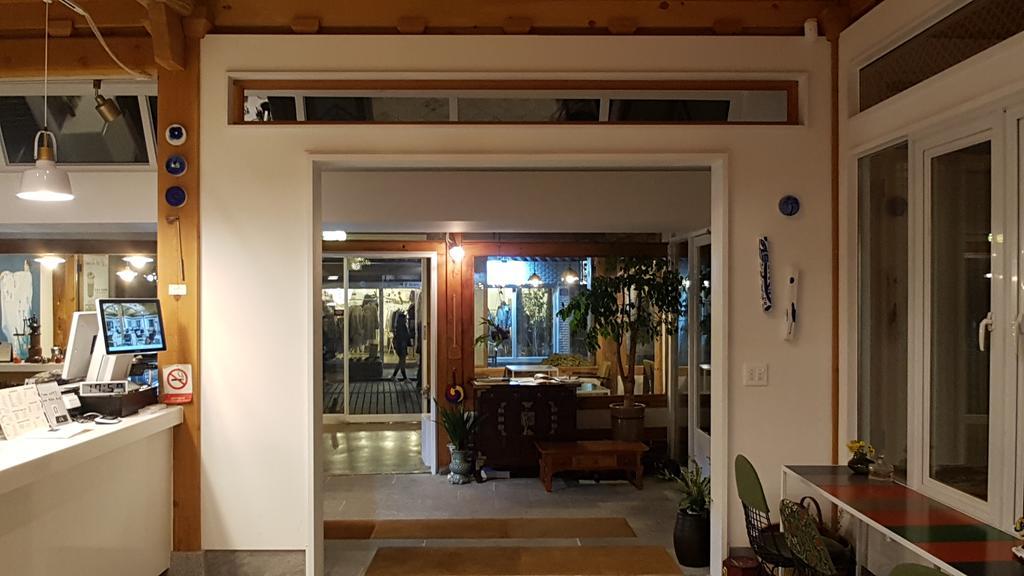 Ohnewwall Guesthouse Чонджу Екстер'єр фото